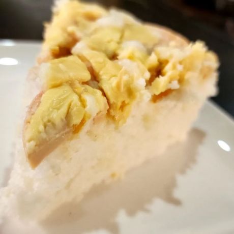 Overload puto with cheese & salted egg (1 slice) steamed rice cake