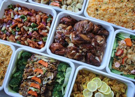 Picture of Food Tray - Half (8-10 Pax)